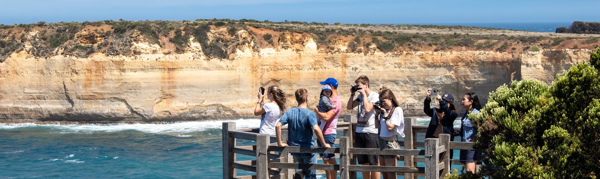 What is the best time of year to visit the Great Ocean Road?